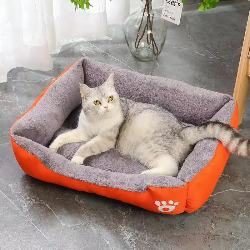 Cat / Dog Bed - Warm Comfortable Dog